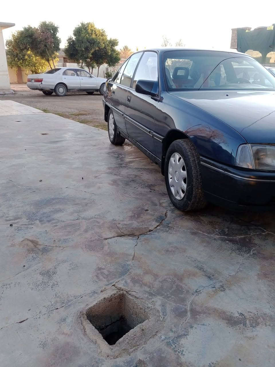 السلام عليكم مكلف بلنشر اوبل اوميكا للبيع موديل 88حجم20 كير محرك شرط كهربائيات كلهه  شغاله رقم نينوى دولي 12سنويه لل 2030شرط التحويل السعر 30وبيهه مجال ***********
