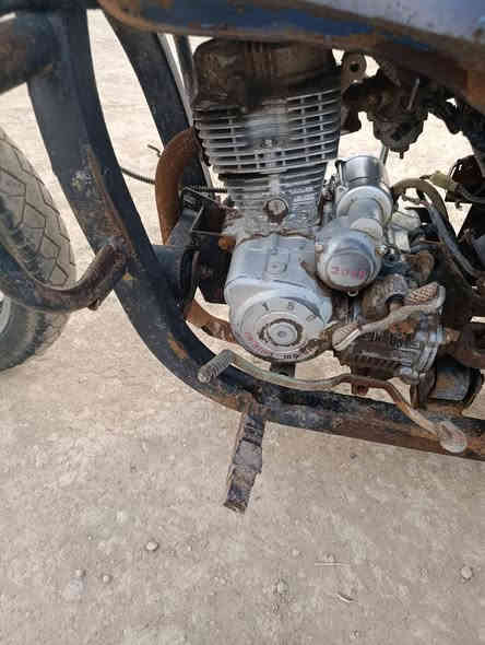 ستوته لبيع رقم وسنويه مكينه 18 ركبه مكفوله سعر 750 وبيه مجال الرقم ***********
