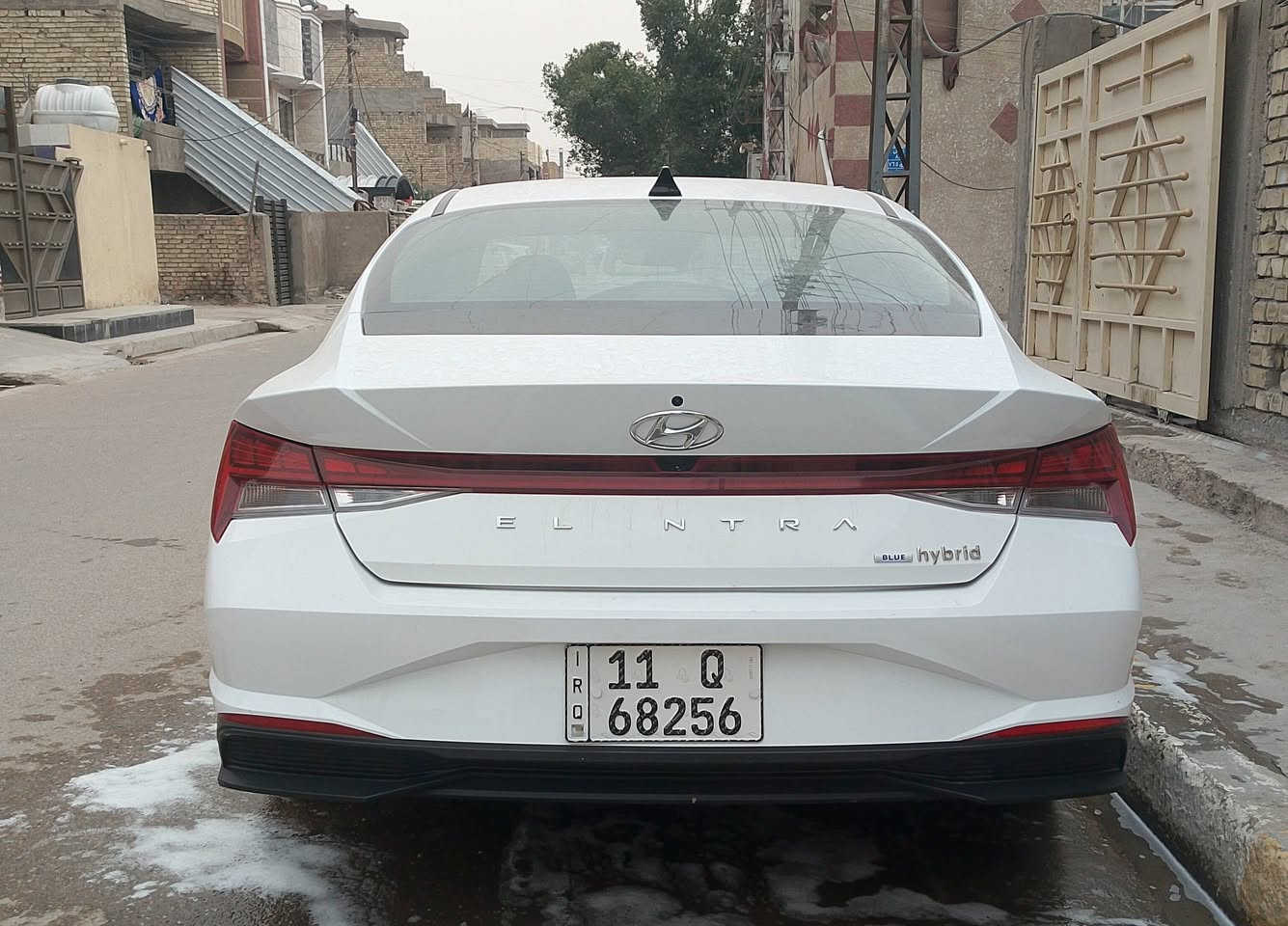 لانتره هايبرد موديل 2023
لون ابيض 
مواصفات 
تدفئه بل كشنات 
نقط عمياء 
رادار امامي و خلفي 
سايد بريك دكمه
دخول ذكي
سياقه ذاتيه 
تشغيل عن بعد 
تحديد مسار
العنوان بغداد اراسه العبيدي 
بسمي ***********
