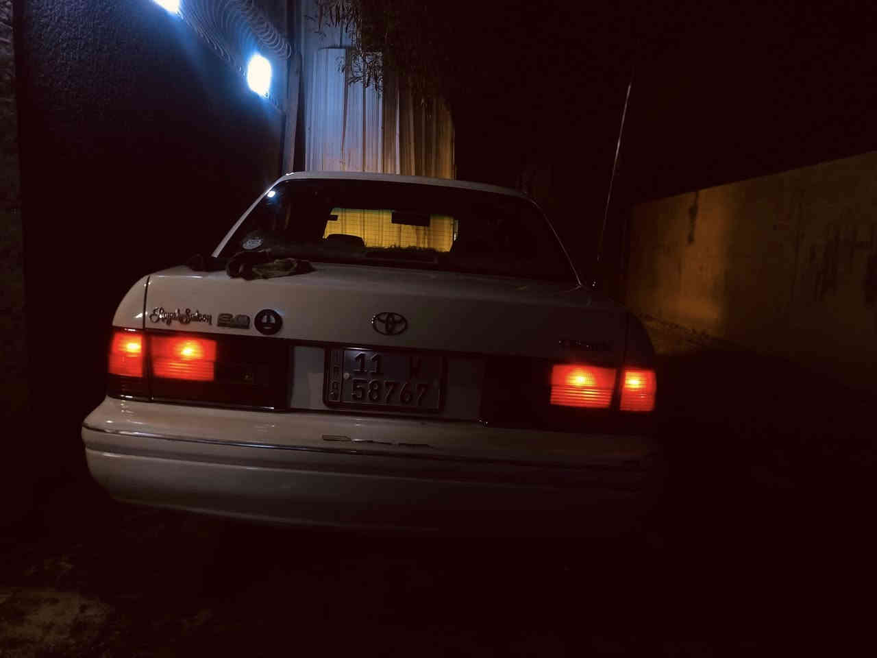 السلام عليكم 
راس ثور تكم أيسر بلاد 
لون ابيض 
موديل1998 
رقم بغداد انكليزي بأسمي تحويل ثاني يوم 
كفاله من الكص والحادث والضربه 
بيها تعمير جاملغات خلفيه اثر خياس ومصبوغ الباقي كفاله 
صدر امامي خلفي جديد 
تخم تاير جديد 
تبريد شغال 
محرك vvt _i2500 
محرك وكير حاويه قبل اسبوع شادهن 
غرفه لون عسلي 
لايت زنون 
كلشي بيها شغال 
السعر 115 وبيها مجال 
مكاني بغداد
هاتف:*********** 
واتساب فقط
