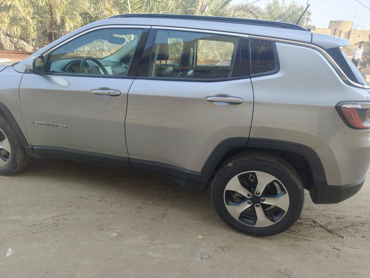 جيب كرباص موديل ٢٠١٨ وارد امريكي بيه صبغ بس بنيد سعر ١٢٥ مكان بصره        ***********
