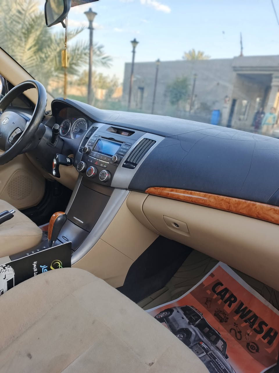 سلام عليكم سياره سوناته 2011 البيع ضررها جاملق اليمين بس صبغ فقط رقم الهاتف ***********
