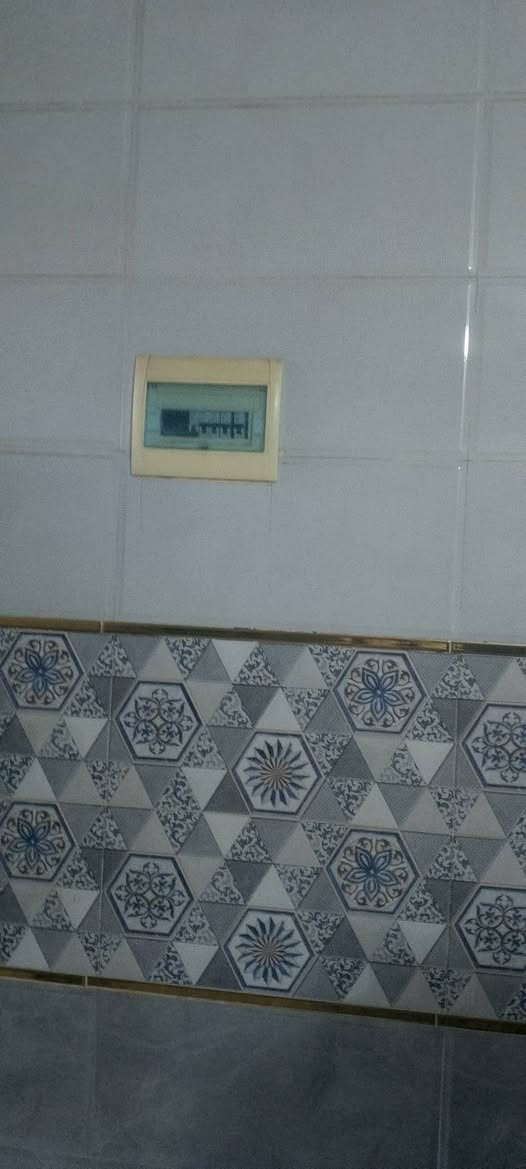 يا الله دار البيع شارع الصب مقابيل العسكري خلف مدارس در النجف الاهليه 100 متر زراعي  مشمول بالتطويب تبليط و كهرباء وماي كلشي متوفر سعره 35 وبيه مجال الاتصال بالرقم *********** خاص موجود
