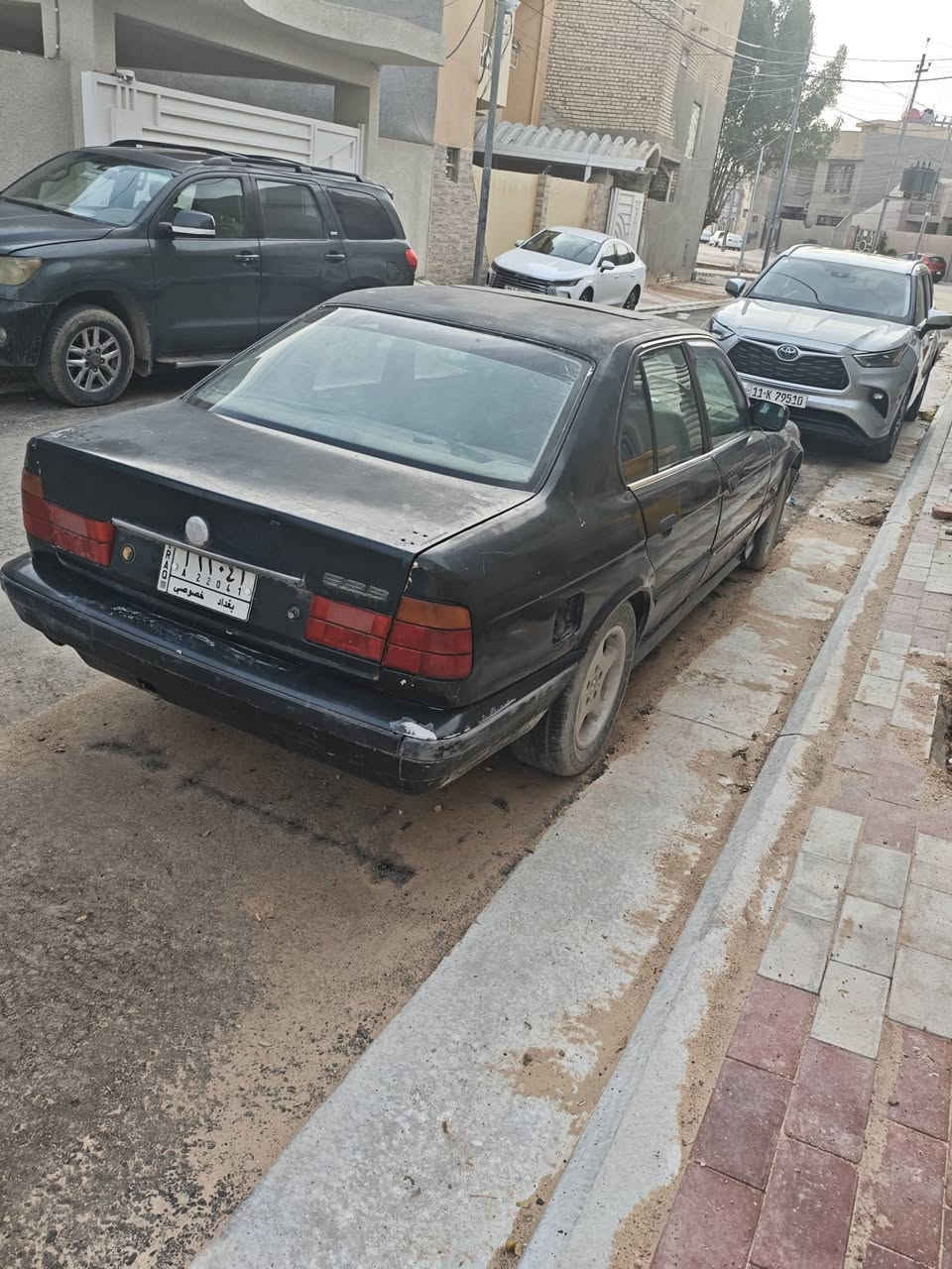 السعر 27 قفل متروكه مال تعمير
525 1993بجم عريض مسكر عدل بيها لاستيك ولف ادخن من الصالنصه فقط
  داخله نقص بطاين  
حداديه جديده 
اكسل 3.23
كشرها يرادله ترتيب 
رقم بغداد مشروع وطني 
مكاني كربلاء وراعيها يمي بكربلاء اكاتبك ويا مروري  
ما عليها اي غراما 
***********
***********
