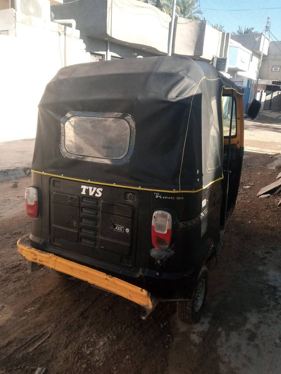 السلام عليكم 
تكتك للبيع 2020 TVS اوراق اصولية وشغاله وجاهزه 
بغداد الراشدية غير متواجد على الفيس 
***********
