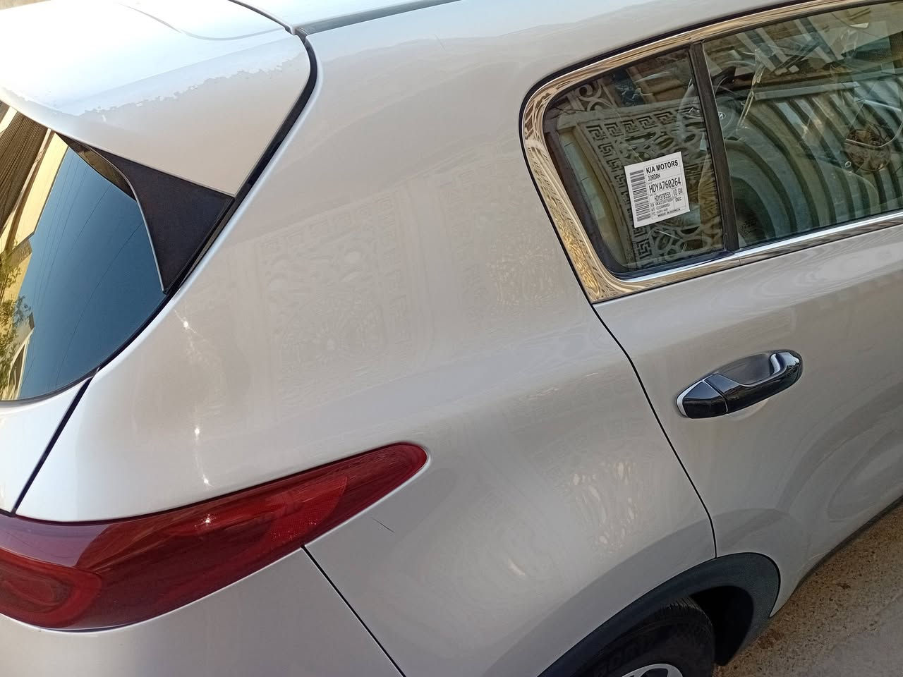 السلام عليكم كيا سبورتج موديل 2020 كلين تايتل كفاله عامه حادثها فقط داعاميه هاندر بريك بصمه  حساسه إماميه تنبيه السايق شاشه جبيره تبريد قطعتين تحكماته 4 جهات مثبت سرعه مانع انحدار
مانع تزحلق كراسي كهرباء توقف ذاتي مثبت سرعه نظام مانع انزلاق نظام نزول منحدرات نظام الايزو فكس درايف مود NoRMAL . SPORT. Eco  كفاله عامه سويج عدد٢ كتلوكات سبير مانازل ماشيه ١١٨ السعر ١٦٢ عنوان بغداد  رقم ***********
