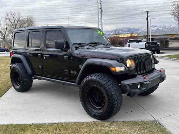 السلام عليكم البيع عندي لايت وبك لايت اصلي مال جيب رانكلر من موديل 18 الحد 2024 يرهم وشباك هم عندي  مكاني بغداد  نفس الصوره  ***********
