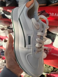 أحذية وحقائب • مقاس ٣٧-٤٢ • محل السلطانة التحرير