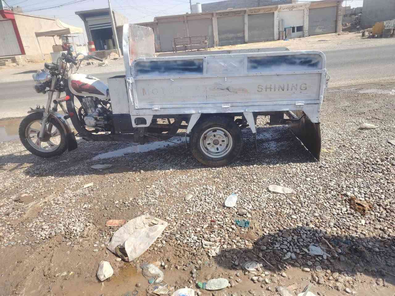 السلام عليكم ستوته للبيع موديل 2018 مكينه 23 شاصي شرط مكفوله كفاله عامه السعر 825 وبيه مجال لطيبين رقم الهاتف *********** مكان جنوب الموصل كياره حياكم الله
