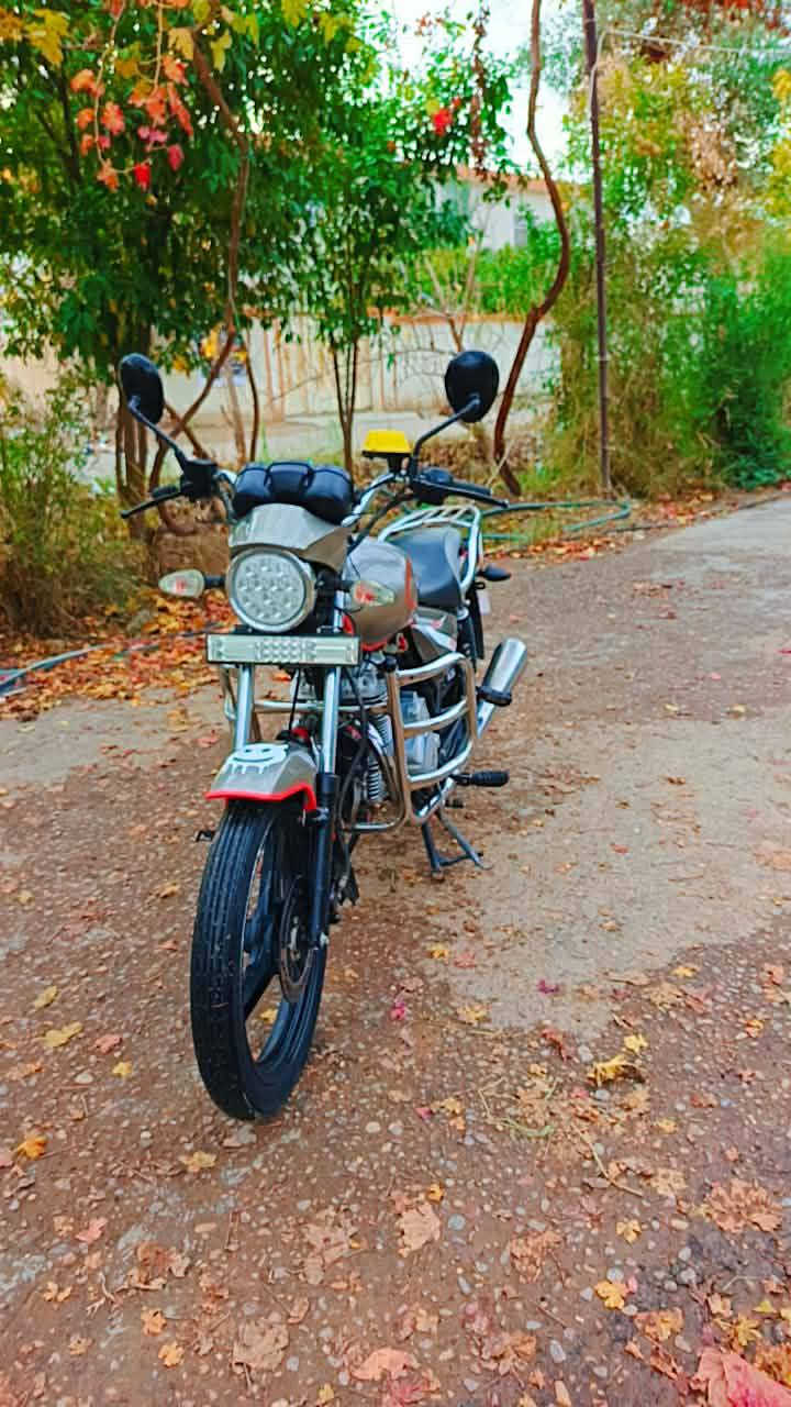 السلام عليكم 👋
دراجه MZ محرك 223موديل 2020

دراجه مجفته تجفيت شركه ولباقي كله مكفول

فول نضافه السعر مليون وبيه مجال

الهاتف: ***********

خاص ما متواجد
