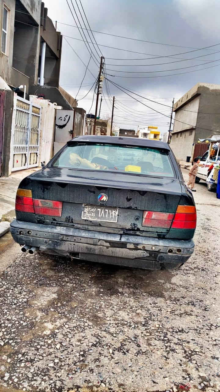 سەرەتا بەناوی خوای گەورە فرۆشتنی خێرا bmw1992 گێرو مەکینە بەشەرت 520 گێر حادی فول ماسافات بەس سلایت نیە پشت و پێشی کەپس   سبوخ حامە لۆ جوانی  واجی و سەنەوێ لەگەڵە  سعریشی 29 وەرەقە و محملەکی برایانەشی تێدایە ڕەقەم تەلەفۆن  واتسەپ *********** شوێن هەولێر کەورگۆسک Singapore
