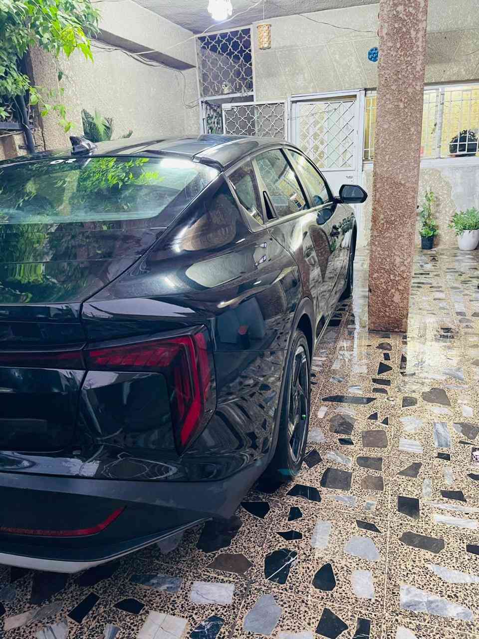 السلام عليكم 

كي فور 2025 k4 
حادثهة جاملغ وبنيد  واهنا بترقيم رجع عليهة واحد وصار بيهة بابين ابيعهة على حادثهة  السيارة مرقمة وكاملة  
السعر 155
محرك : 2000 دوش 

وارد : اميركا 

عداد المشي :35

مواصفات 

1_بصمة 

2_تشغيل عن بعد 

3_ بصمة ابواب 

4_ بصمة جنطه 

5_شاشه متصل حجم كبير

6_منافذ شحن خلفية 

7_سايد بريك كهربائي 

8_مانع انزلاق 

9_نقط عمياء 

10_ اشاير مري 

11_رادار امامي وخلفي وجانبي 

12_فول حساسات توقف ذاتي 

13_لد امامي مع عدسات زنون

14_لد خلفي 

15_شحن واير لس 

16_كامره خلفية دقه hd 

17_تحكم وضعيات قياده 

18_فول تحكم ستيرن 

19_فول قيادة ذاتيه مع تحديد مسار 

(سياره رقم أربيل بسمي 

باقي سياره كفاله عامه ع اخير 

عنوان :الغزالية 

***********
