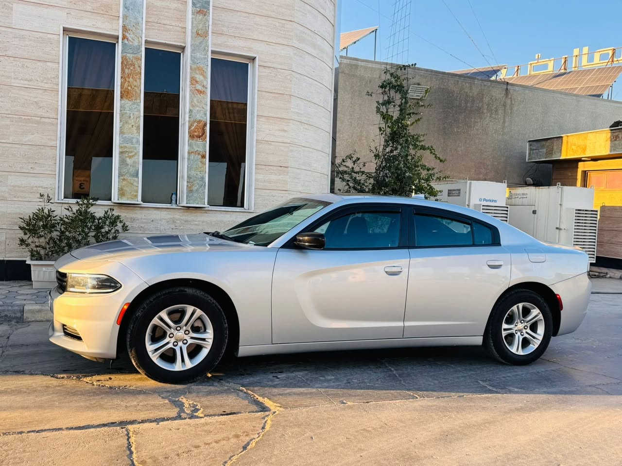 السلام عليكم
جارجر للبيع موديل ٢٠٢٣ 
حادثها بنيد
السعر ٢٤٥
***********
