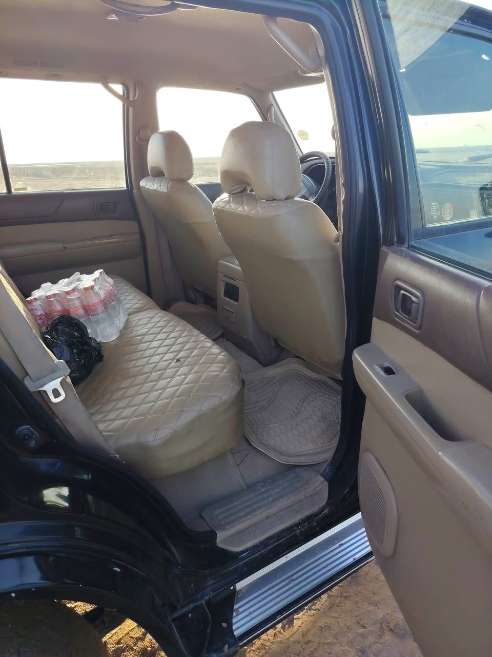 السلام عليكم نيسان باترول سفاري جاهزه بدون ضربه وصبغ رقم بغداد تبريد ٣قطع ثلج جاهزة بدون نقص السعر ٩٠وبيهه مجال *********** مكاني ميسان
