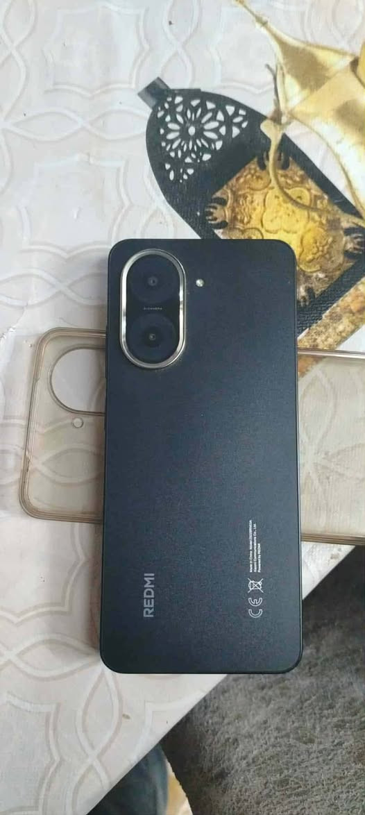 للبيع مستعمل كم يوم جديد الجهاز جلخ مابي
ذاكره 128 رام 8
السعر 90 
***********
