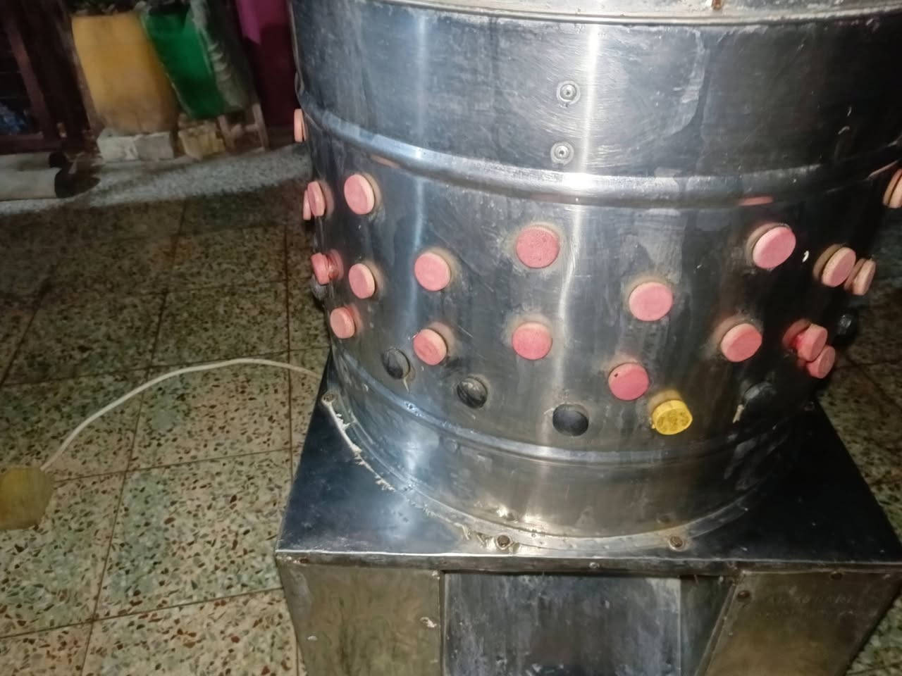 صلاية دجاج مستعملة نضيفة للبيع تقاطع النهروان ***********
