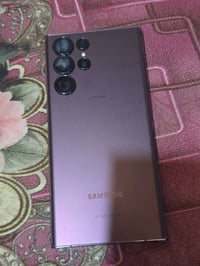 S22 شرق اوسط كسر خفيف جدا السعر ٦٠٠ ٠٧٧٠٠٥٩٤٤٠٦