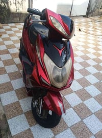 دراجه سكنز للبيع الدراجه نضيفه تشتغل سلف هندر كهربائيات شغاله الاستفسا...