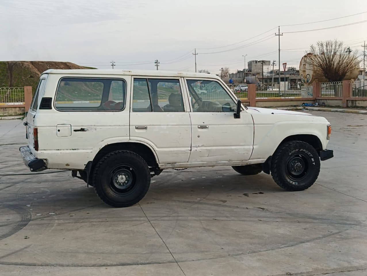 توێتالاندکرۆز مۆدێل 1985ئاڕم پلاستیک سلێمانی ئاڕموئەوەلیات بەشەرت مەکینە2fگێڕتابوگە سوکان پاوەر گێڕومەکینە بەشەرت دەبڵ ئەکسلی بەشەرت چوار تایەی مام ناوەندی لەژێرە دەعمولێدراوی نیە کارەبای گەرمو فڵچەی هەموی ئیشدەکات تەقەوڕەقەی نیە سعر21گەڵاو مەعمەلەیە برایانەی تیایە ژم*********** ڤایبەرواتساپ لەسەر ڕەقەمە شوێن هەڵەبجەی تازە دار بنديهكان, السليمانية
