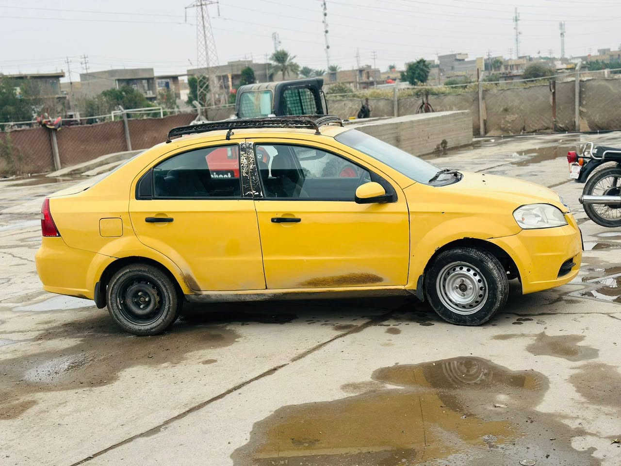 افيو2007خليجي مكفوله من كص وكلبه وتبديل مكينه مسكر جديده وكير جديد حداديه جديده سياره جاهزه للشارع بيه نقص بس طوافه البانزين تخم تاير جديد السعر 39مكان حله مركزمكلف بلنشر ***********
