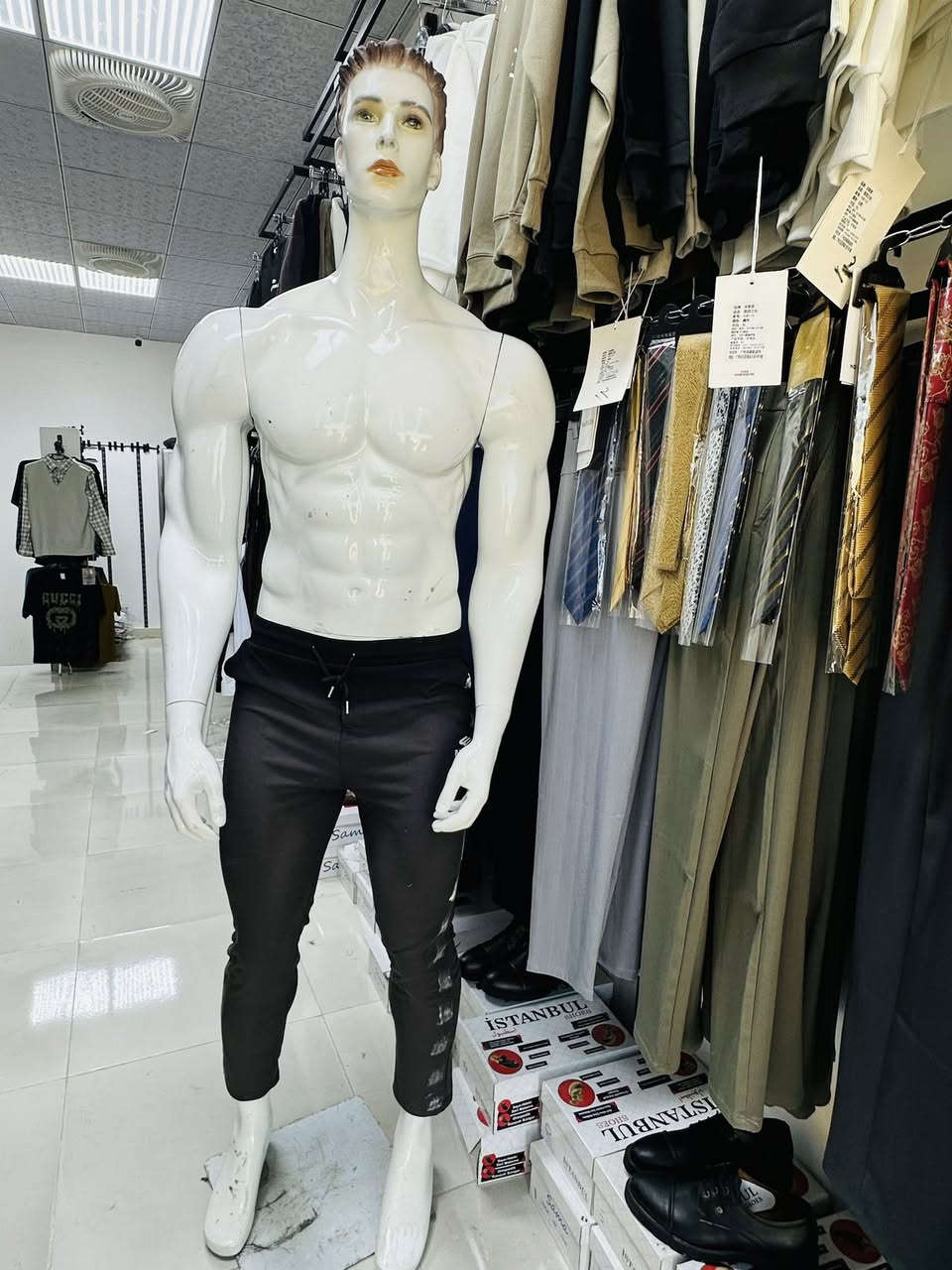 لسلام عليكم 
ملكانات ضخمات للبيع أو مراوس
بأنعم منهن عدد 2
***********
