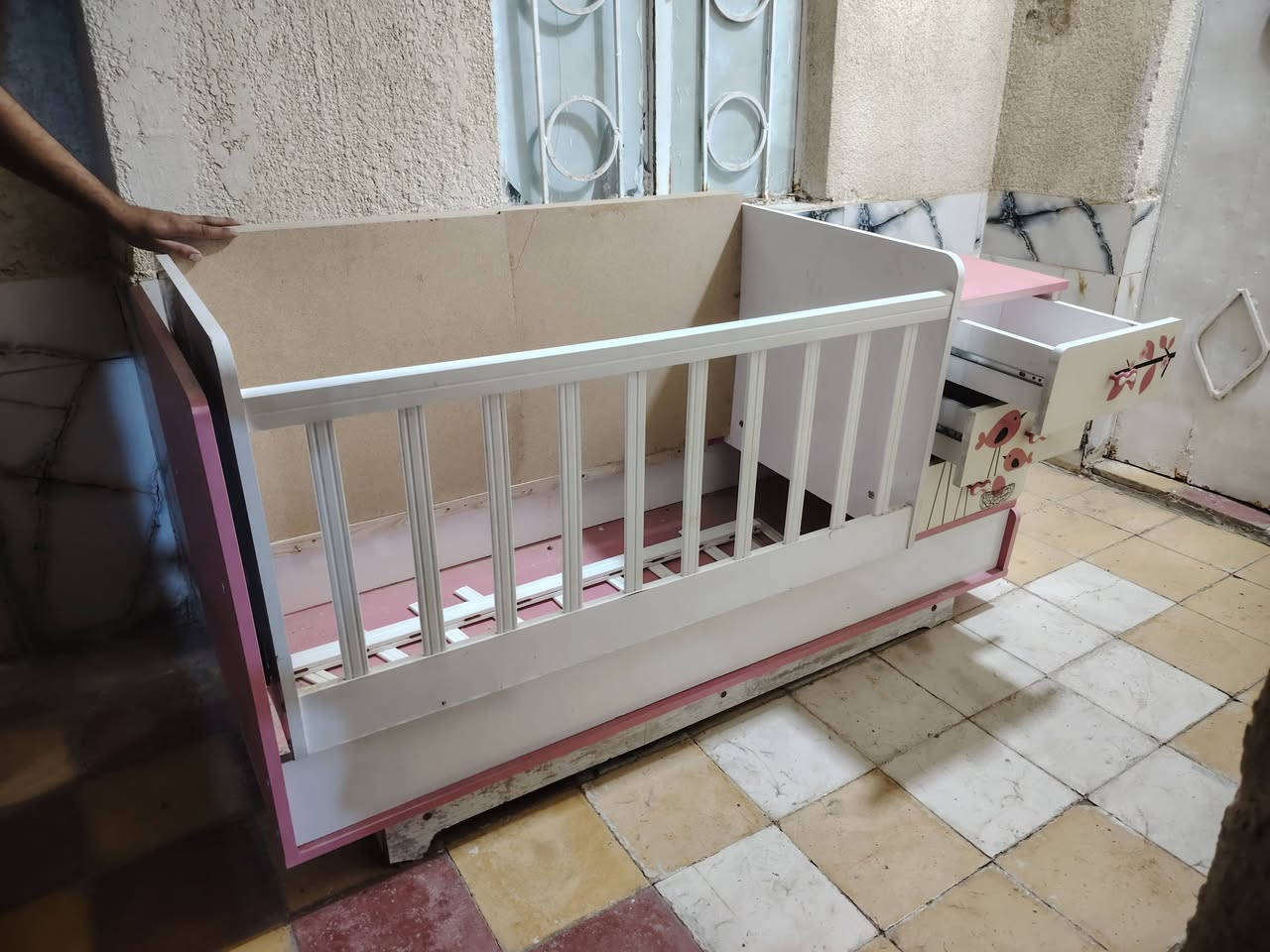 سرير طفل للبيع
سعر ٥٠ آلاف ميسان حي الشهداء
***********
