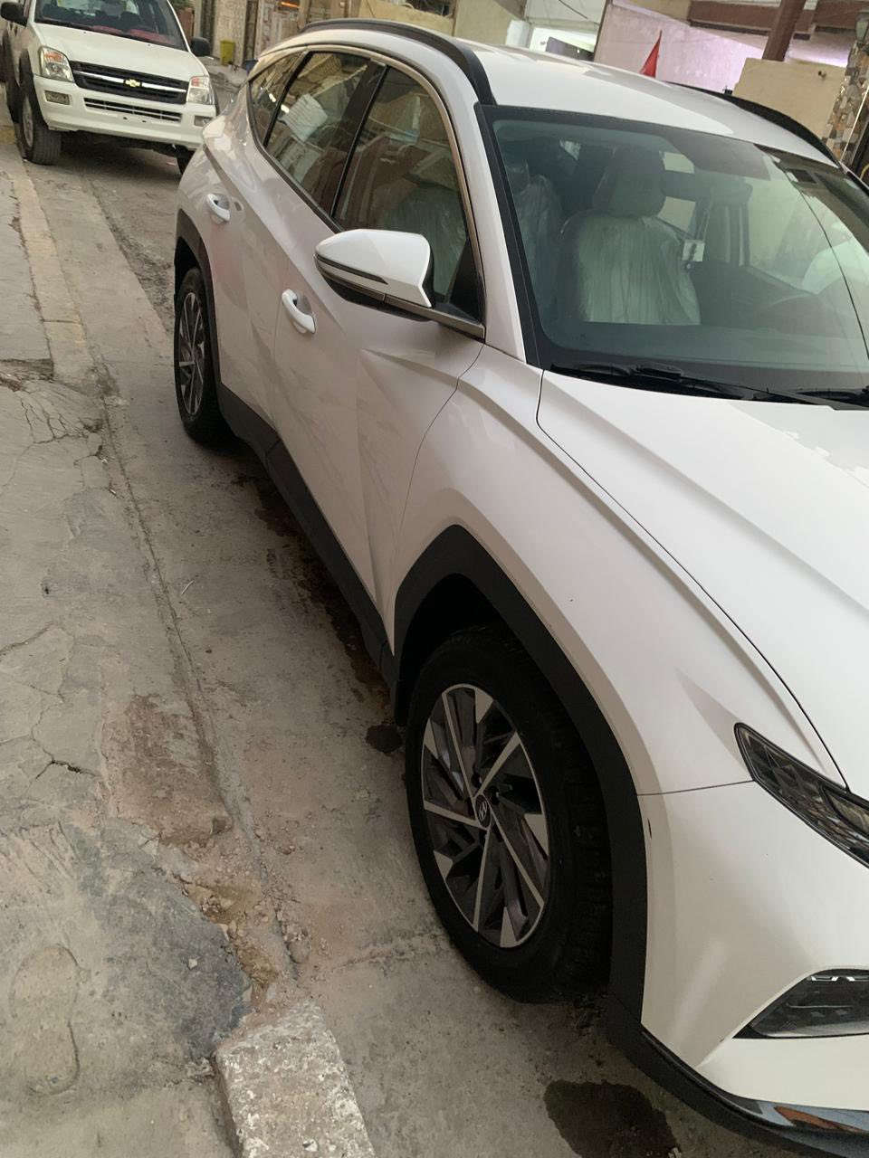 السلام عليكم توسان موديل 23خليجي ضمان شركة الاولئ ماشيه 48كشنات جلد ابيض بصمه تشغيل عن بعد3وضعيات قيادة السعر 210بغداد ***********
