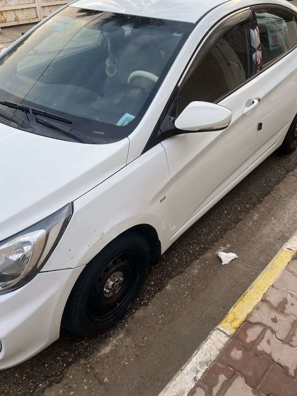 اكسنت مديل ٢٠١٢ خليجي محرك ١٦٠٠ جديد تبريد جديد رقم واسط نكليزي السعر ٨٦وبيه مجال بسيط مكاني كوت المركز للتواصل ***********
