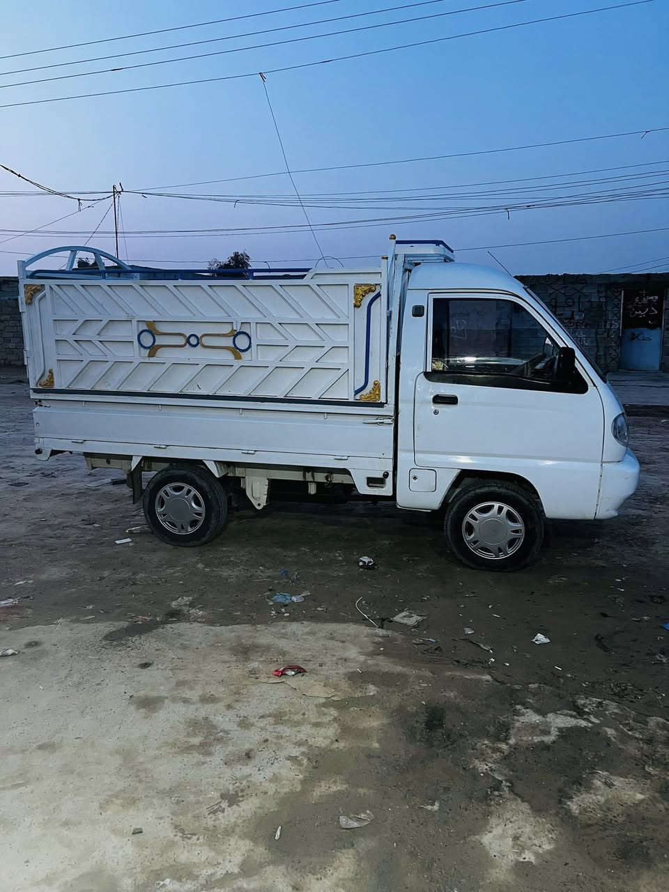 فاو للبيع مكاني تكريت منفيس كامل واصلي طخم تاير باتري جديد ديلكو جديد كابريتر جديد واصلي دوشمه محركها بعده مال الشركه وشرط كير ومحرك  واكسل السعر25 للتصال ***********
