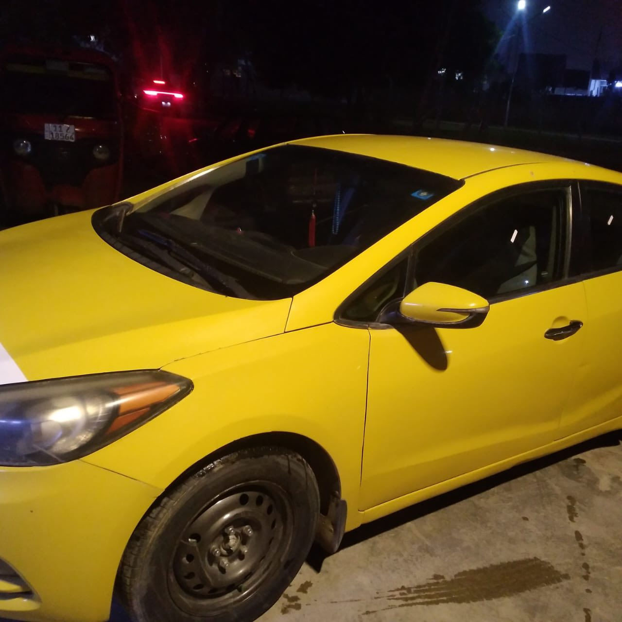 مكلف بالنشر !!! كيا فورتي موديل 2014  وارد أمريكي محرك 1800 دوش مع منظومه غاز كامله بصمه أبواب فتح وقفل الضرر جاملغ خلفي نفس ومصلح مع تبديل باب صفحه عكس السايق  اثنينهم رقم الهاتف //***********

السعر 97وبيها مجال
