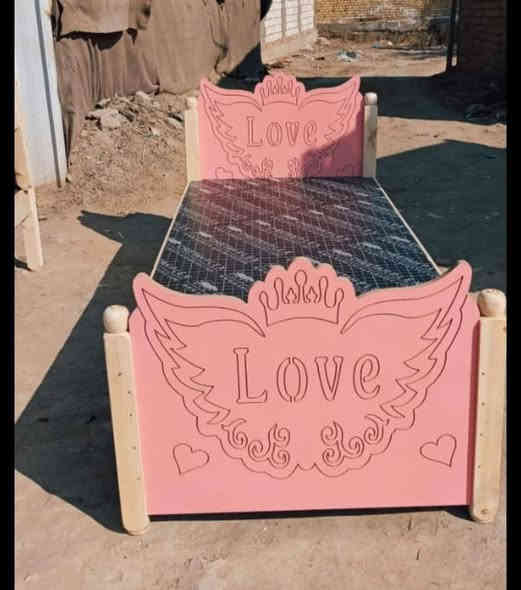 بنات اخر قطع تخفيضات جرابي نفر تزكام درجه اولى بلوك اسود ثقيل ٦ جسور تحت شغل قوي جدا متوفر توصيل العنوان ديوانيه حي العسكري للاتصال على الرقم 📞 ***********
