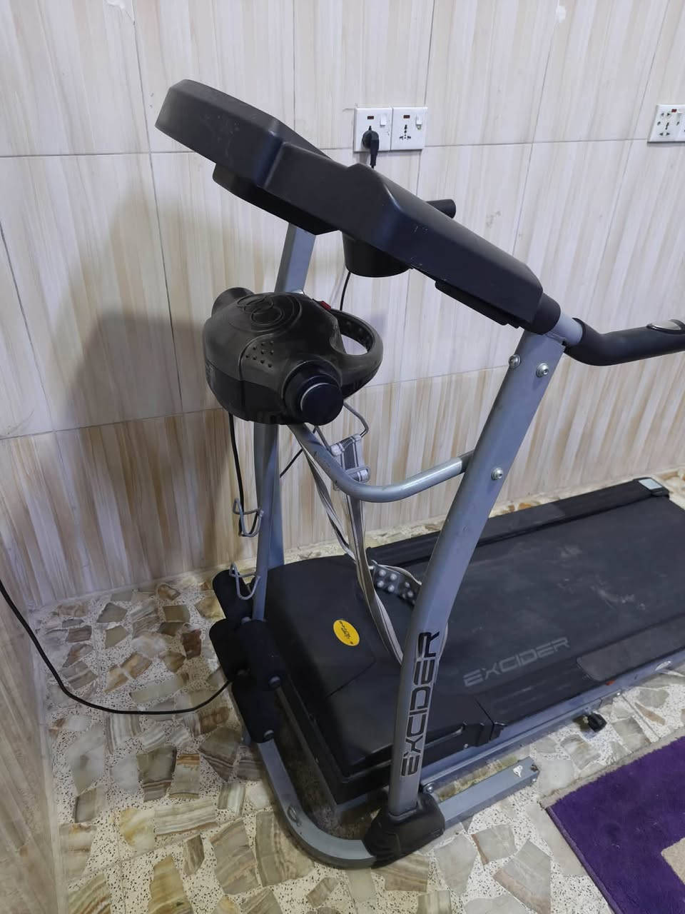 سلام عليكم لبيع جهاز جري ياباني اصلي نضيف مكان كربلاءاطوريج سعر عله رقم ***********
