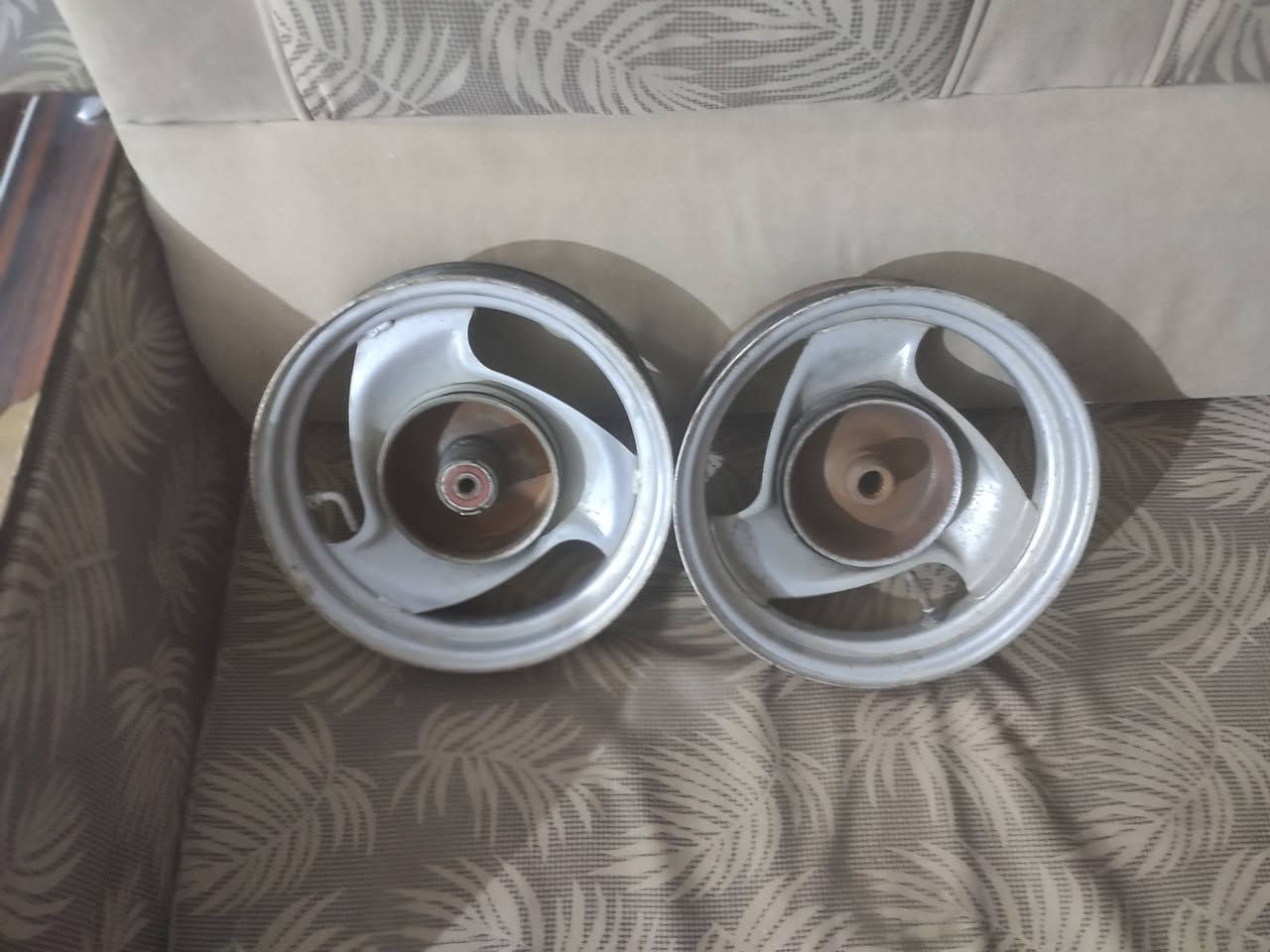 السلاام عليكم وياله مال ماكس منغولي ثنين مناسبات كلش لي يردهن يخابرني لو يراسل وتساب***********المكان لدونيه لمركز
