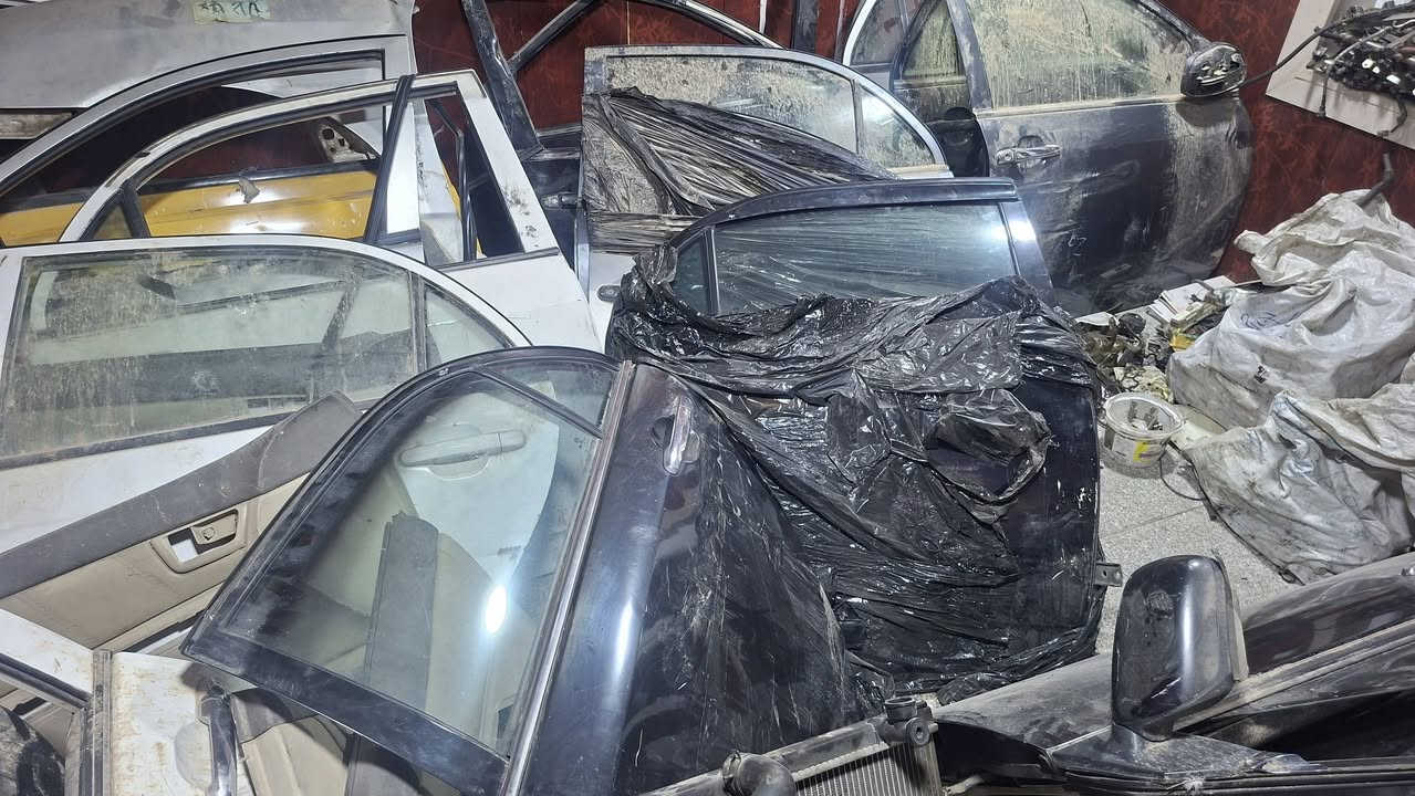 محلات الصادق حي العامل شارع 30 بغداد قطع غيار بي واي دي تفصيخ في داخل الصين يوجد لدينا فيتر جميع انواع السيارات الصيني باداره ابو علي رقم الهاتف***********
