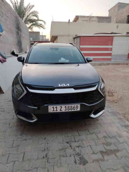 السلام عليكم 
سبورتج 2024 وارد امريكي 
فول مواصفات SX PRESTIGE 
الضرر كما موضح بل صور 
بصمة 
تشغيل عن بعد 
بونوراما 
جنطة كهرباء 
4 كامرات 360 
داخل احمر 
شاشة متصلة تجتل 
رادارات امامي خلفي 
حساسات امامي خلفي 
بعد مواصفات معروفة 
السعر 235 ورقة 
العنوان بغداد حي النصر 
رقم الهاتف ***********
