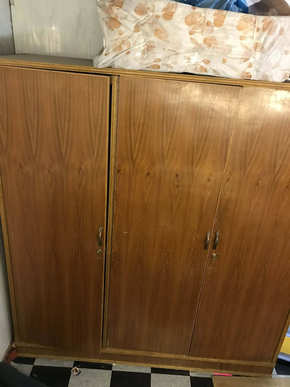 كنتور 3 ابواب جبير للبيع 250 الف وبي مجال 
بغداد المنصور 14 رمضان


**إذا كنت صاحب هذا الإعلان وتريد حذفه لأي سبب، رجاءا أرسل رسالة إلى الدعم الفني**