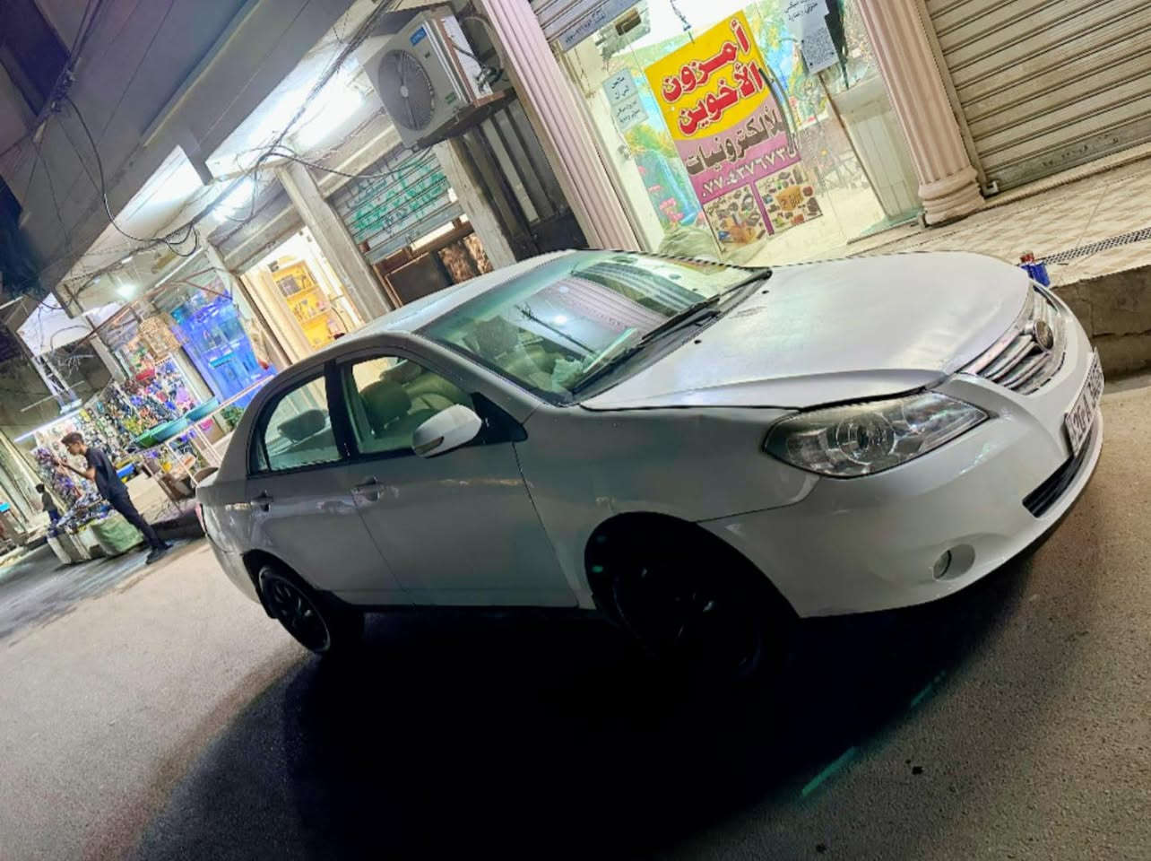 سلام عليكم بي وايدي جي 3 موديل 13 
للبيع مكينه هوندا جديده  قطره متنقص كير عادي 
تبريد شكد ما اكلك بارد حتمال متصدك 
بصمه تشغيل عن بعد 
كهربائيات كلها شغاله كلوب مابيها نقص 
مبدل جاملغ امامي جماليه القديم موجود تجي وشوفه الك صبغ مابيها سياره بس هذا هلال تك يرادله ترتيب 
 للاستفسار راسلني وتدلل مكاني بغداد الشعب
ب اسمي سنويه مجدده ورقم جديد


**إذا كنت صاحب هذا الإعلان وتريد حذفه لأي سبب، رجاءا أرسل رسالة إلى الدعم الفني**