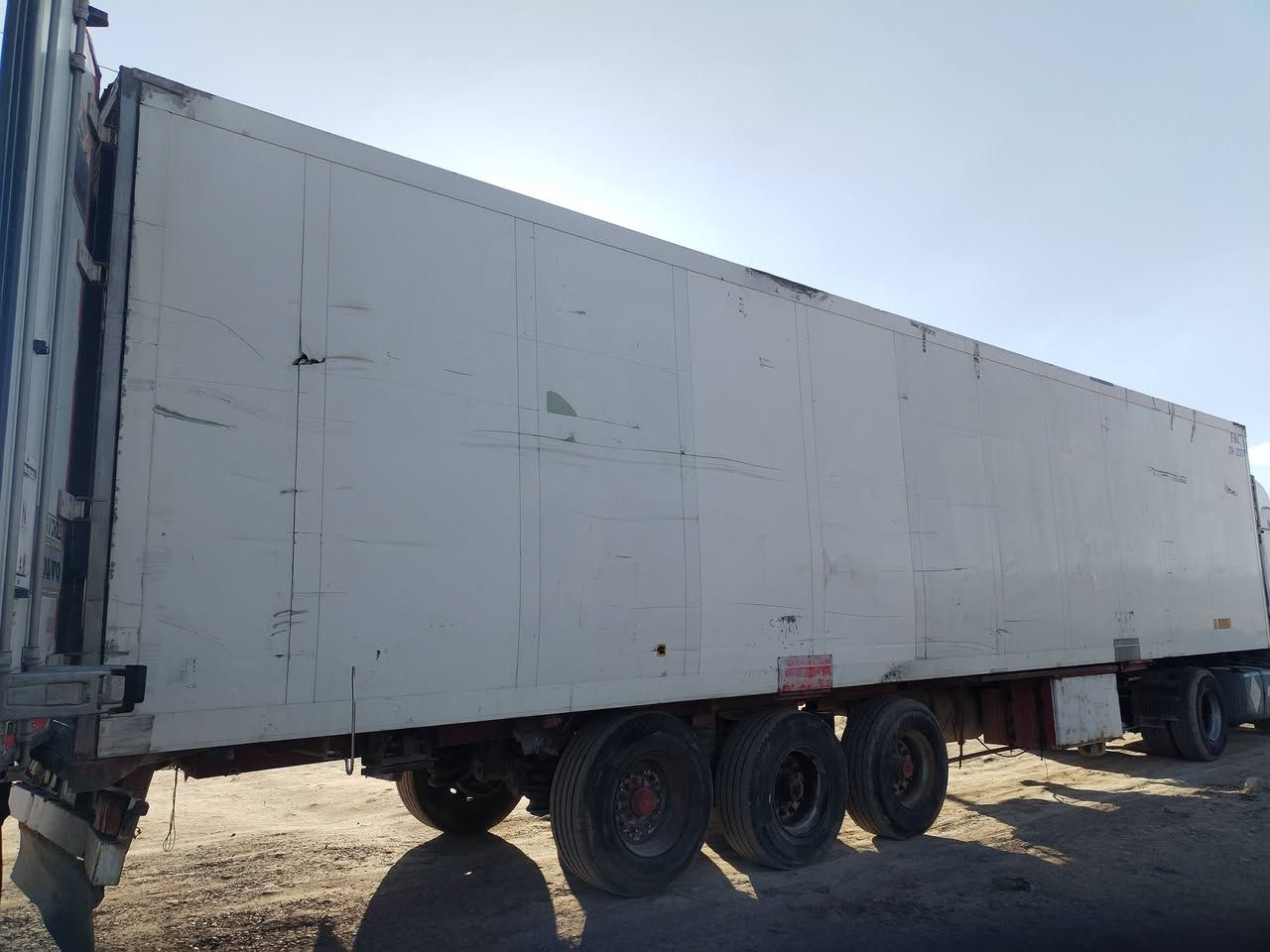 سلام عليكم حاويا شمتز بدون جهاز السعر 40 العنوان موصل رقم صاحب الحاويه ***********
