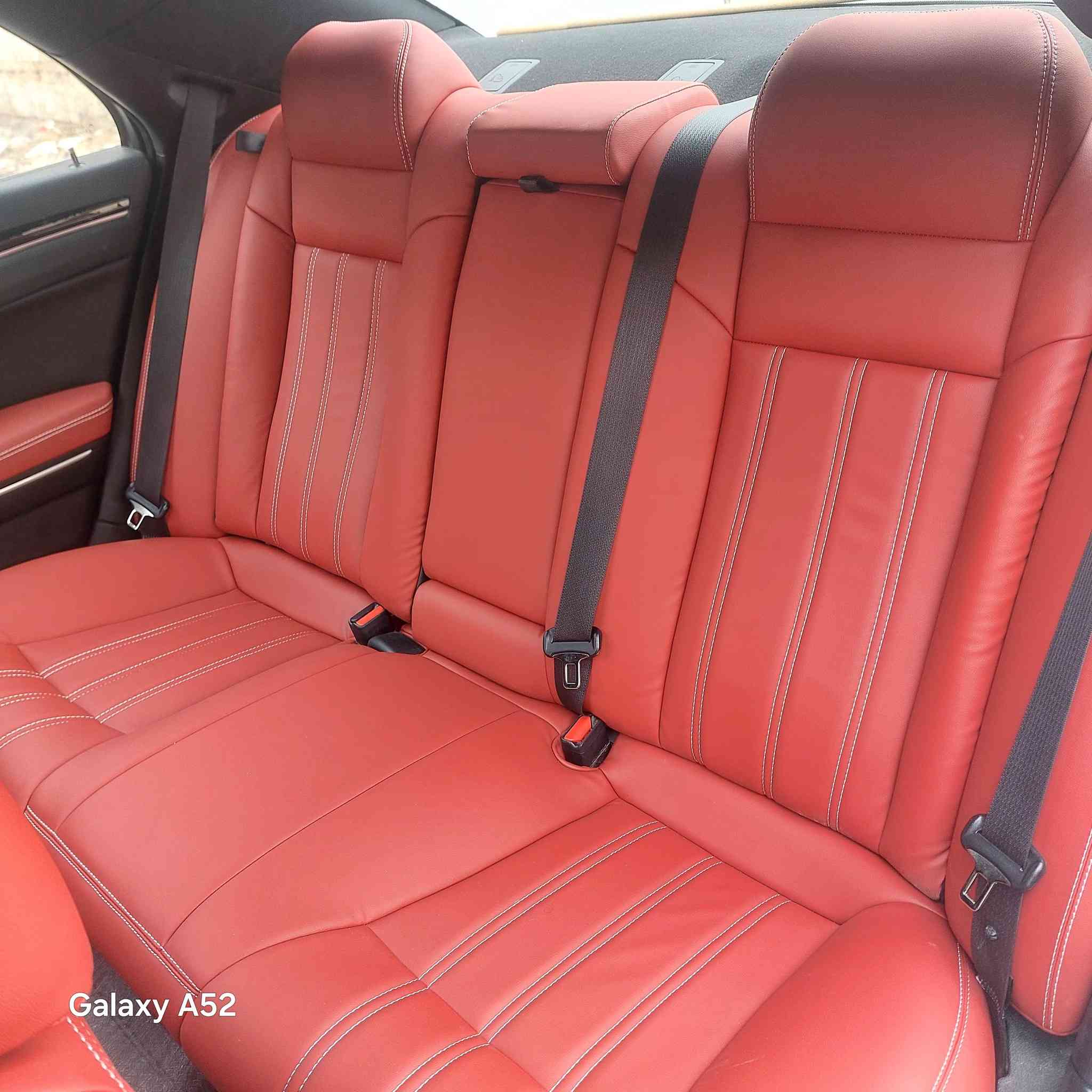 دوشمة كافة انواع السيارات شغل درجة أولى جلد اصلي بغداد حي العامل ***********
