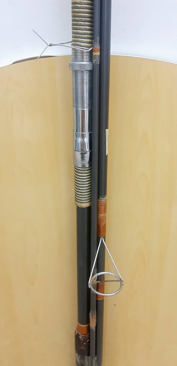 عصا اولمبك ياباني بحري 3 قطع

▪️الطول 3,60

▪️النوع صب ثقيل 

▪️الضرر نقص في الحلقات ❎

▪️السعر 15.000
، 
، 
للحجز والأستفسار مراسلة الصفحة 📩
أو الواتساب على الرقم *********** ☎️
يوجد خدمة توصيل 🛵
