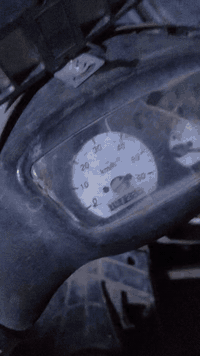 السلام عليكم
دراجة بيجي 60 فحل 
بريكات حلوه 
تايرات نضيفه 
سلف نكره 
لايتات اشاير
 الشاير شغالت بس يرادلهن دكمه 
سعرهاه 200وبيهاه مجال
مكاني بغداد البلديات 
رقمي***********بي واتساب
