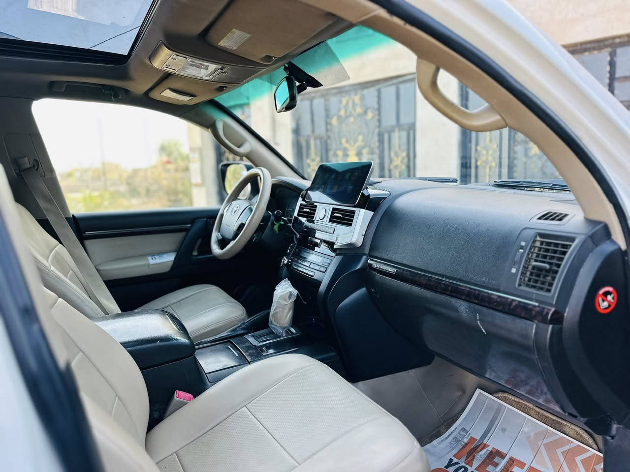 سلام عليكم ورحمت الله وبركاته
للبيع لاندكروز 2011 ستينيه فول محدثه 20 رقم بغداد دولي وبسمي شخصيا محرك6 سلندر ماشيه 200 ألف فقط بيه ضربه بلمقدمه صفاح قماره تكم كفاله تخم تاير حداديه مكينه وكير شرط الفحص 

شراي اتصل *********** مكاني ذي قار الرفاعي 

السعر$255 وبيه مجال بيع سريع او مراوس حسب القناعه
