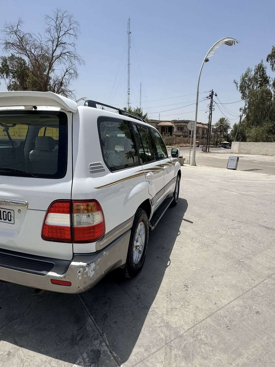 للبيع 🚘
لاند كروز GX.R موديل 2006 بحالة جيدة جداً، السيارة نظيفة وما تحتاج شي، استخدام مرتب ومحافظ عليها.
المكينة والجير والشاصي بحالة ممتازة 👍
تبريد قوي ودبل شغال، والفحص مفتوح 
السياره ماشيه 183 الف 

الاستفسار: 
***********
***********
بغداد الكاظميه
