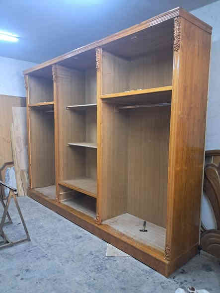 يعلن معرض الموسوي عن وجود غرفه نوم نظيف كلش داخل وخارج صاج ضهر جرجوبه دنك زان مصري ونقش زان مصري زاويه كنتوريه بارتفاع الكنتور الغرفه لون عسلي اي استفسار خاص او الاتصال ***********
***********واتساب
