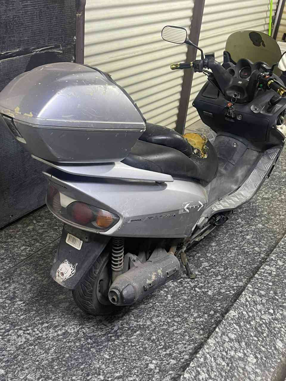 فورزا 0/6 الدراجة واكفة ماعرف شنو عطلها  ابيع كوم حديد *********** واتس اب
