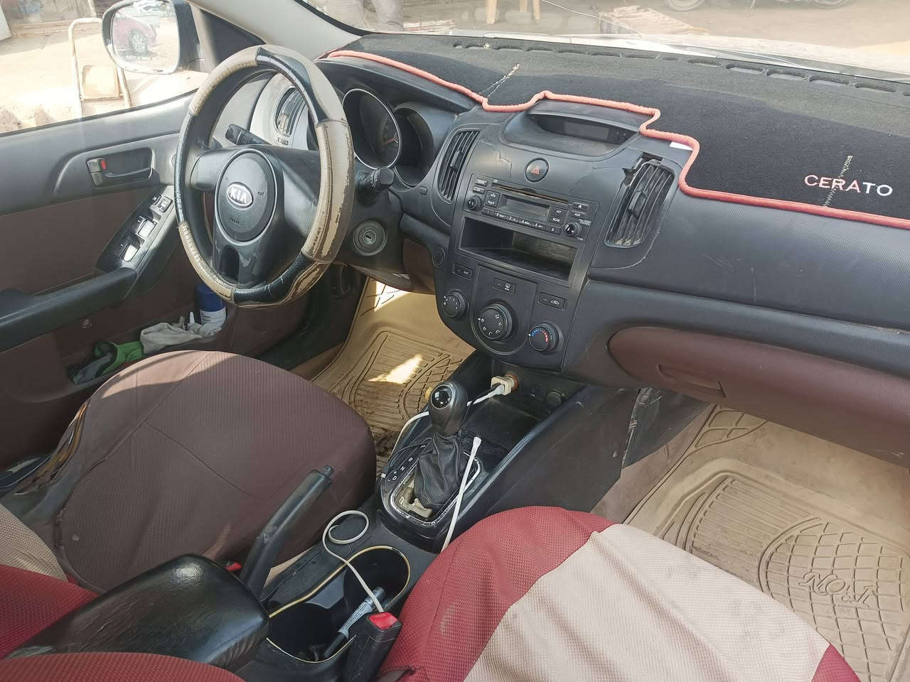 كيا سيراتو موديل 2012 بيه صبغ جاملغات الامامي و شويه من البنيد
السياره جاهز مكينه و كير كفاله 
حداديه نضيفه تبريد شغال 
الصبغ جارد 
رقم مثنى مداور ثاني يوم 
السعر 80 وبيه مجال 
العنوان الديوانية قضاء المهناويه 
الرقم ***********
