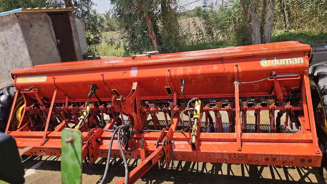 طابعه جديد اوزدمان تركي الصنع مشتغله قليل برغي مامفتوح بيها 
للاتصال ***********
***********
*********** المكان بابل
