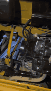 سلام عليكم تكتك تي في اس البيع موديل 20 سعر 5/200 مكاني بغداد الدورة حي دجله ***********
