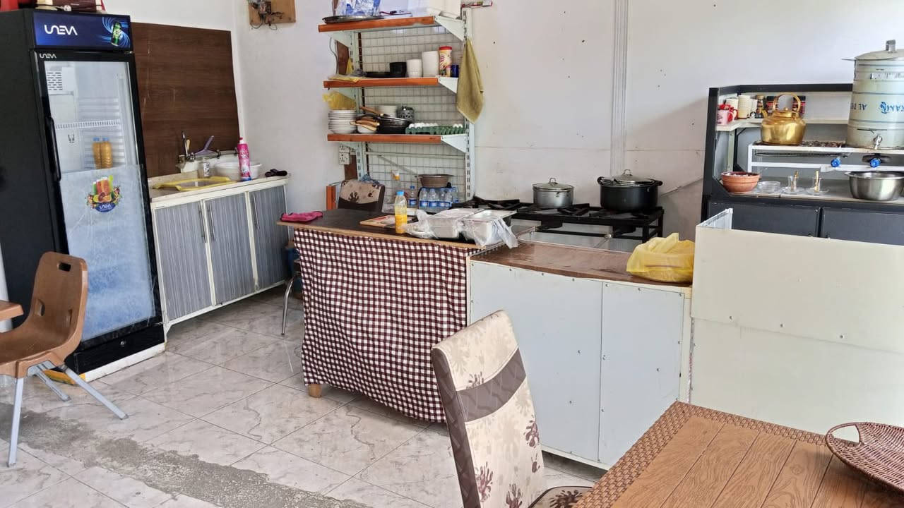 محل للبيع مع غراض السعر مليونين


**إذا كنت صاحب هذا الإعلان وتريد حذفه لأي سبب، رجاءا أرسل رسالة إلى الدعم الفني**