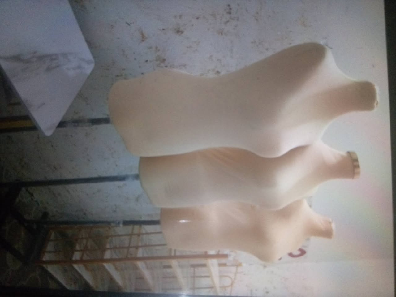 السلام عليكم غراض للبيع قطع جديده كل قطعه وسعرهه الي يحب يراسلني وبالخدمه


**إذا كنت صاحب هذا الإعلان وتريد حذفه لأي سبب، رجاءا أرسل رسالة إلى الدعم الفني**